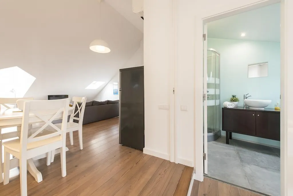 Charming Apartment Tram 28 Lisbon Portugal