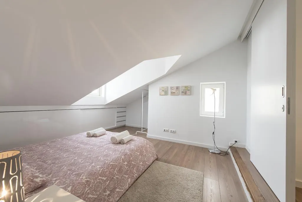 Charming Apartment Tram 28 Lisbon